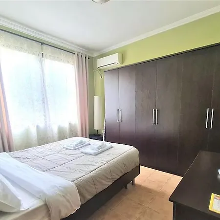 Savini Apartman *